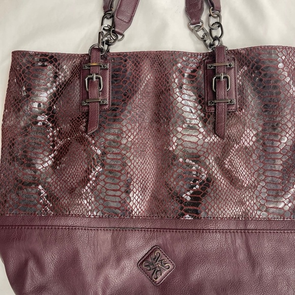 Vera Wang Purse - Picture 2 of 10